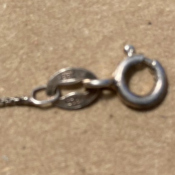 Pink Rose Quartz & Silver Heart Pendant Necklace - Picture 8 of 10